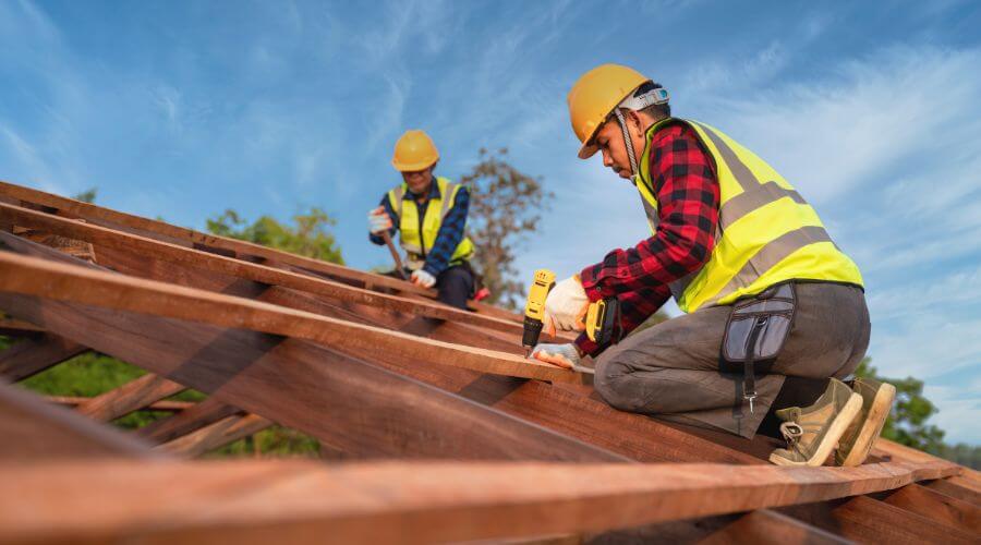 Professional gutter cleaning in Kensett, IA
